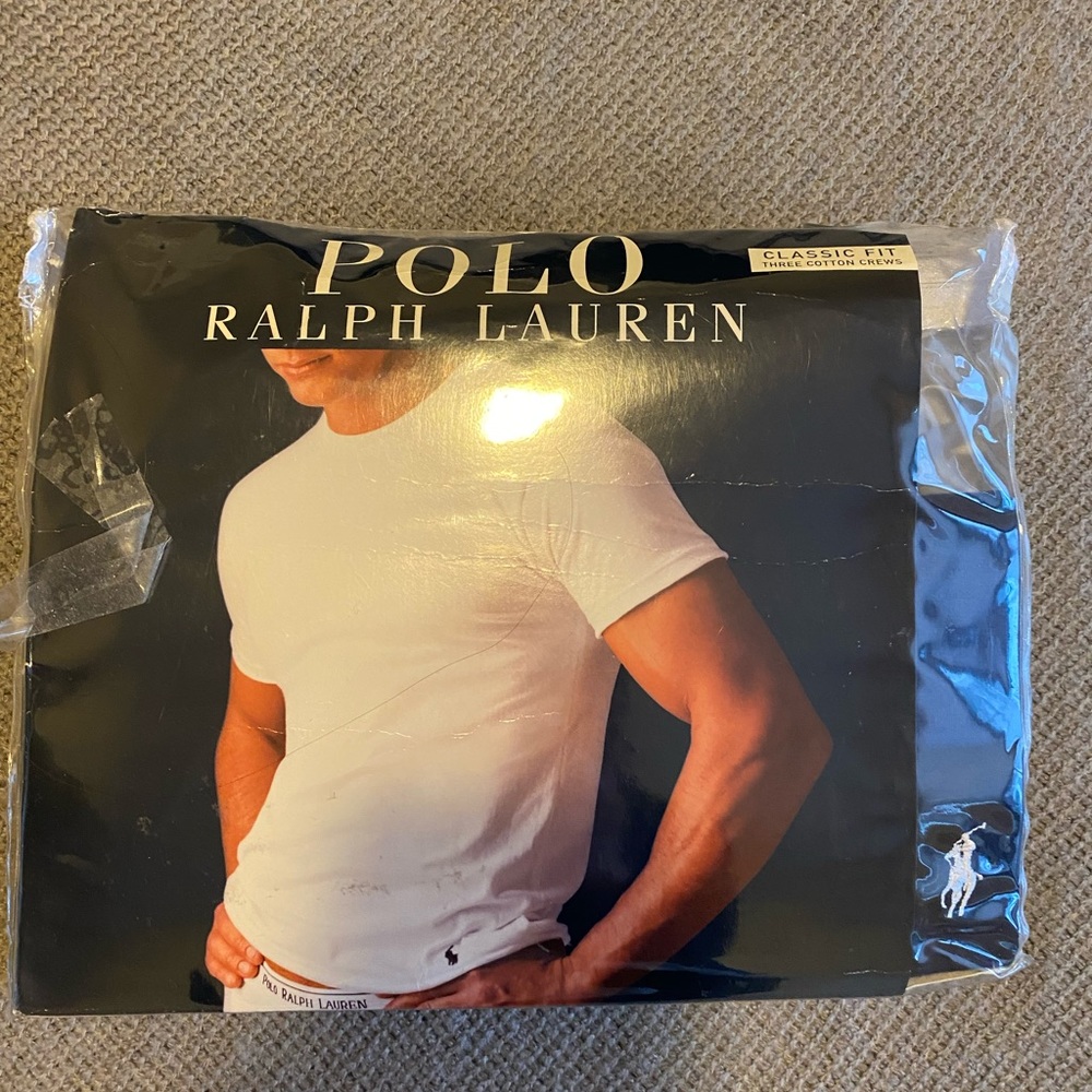 Men’s polo classic fit tshirts